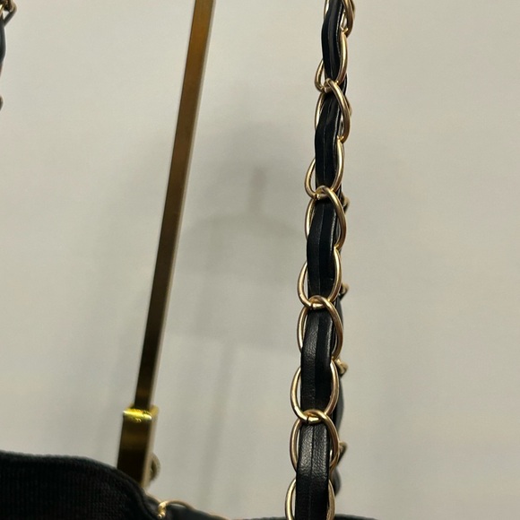 Fashion Black Mesh Tote Bag 16 x 12 x 3.5 - Picture 7 of 8